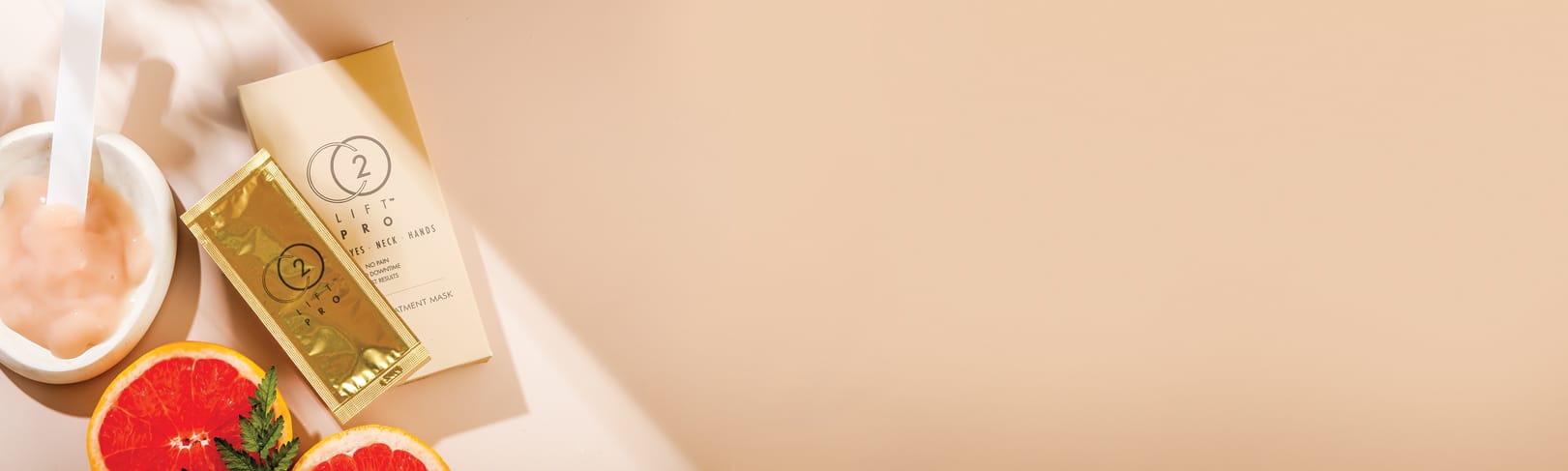 CO2LIFT Pro treatment application in luxury medical spa setting